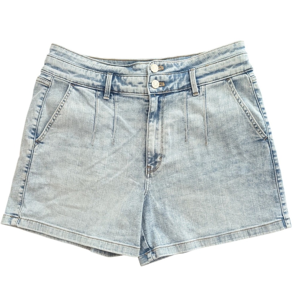 White House Black Market Light Wash Pleated Denim Shorts Double Button Size 12